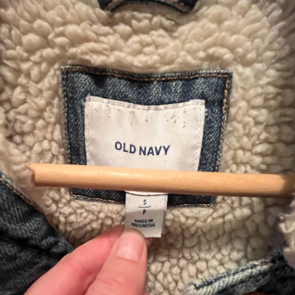 Old navy shearling lined Denim jacket - Picture 4 of 4